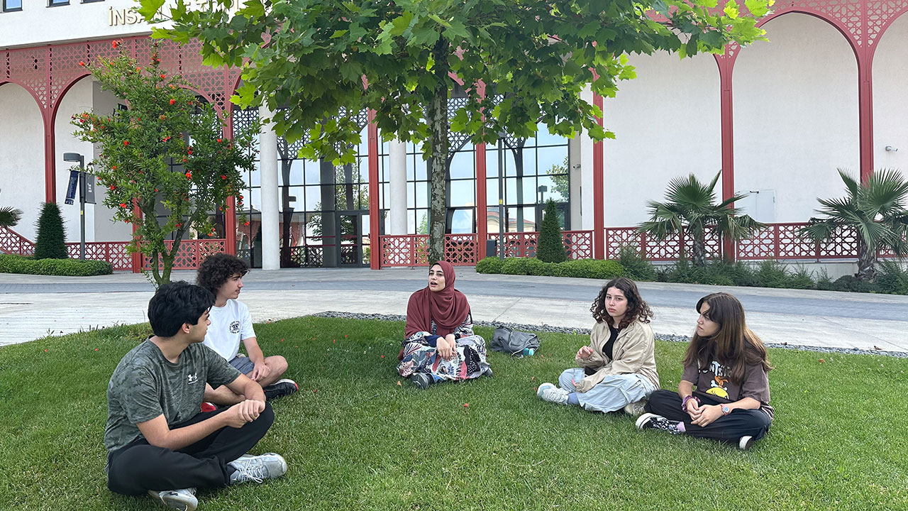YETEV Okulları İbn Haldun Dil Kampı Sona Erdi galeri görseli