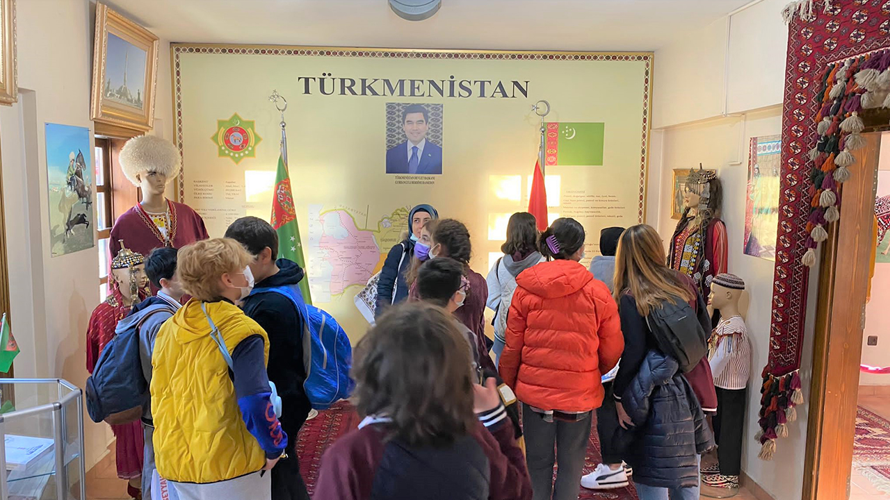 "Topkapı Türk Dünyası Kültür Mahallesi"ne Ziyaret galeri görseli