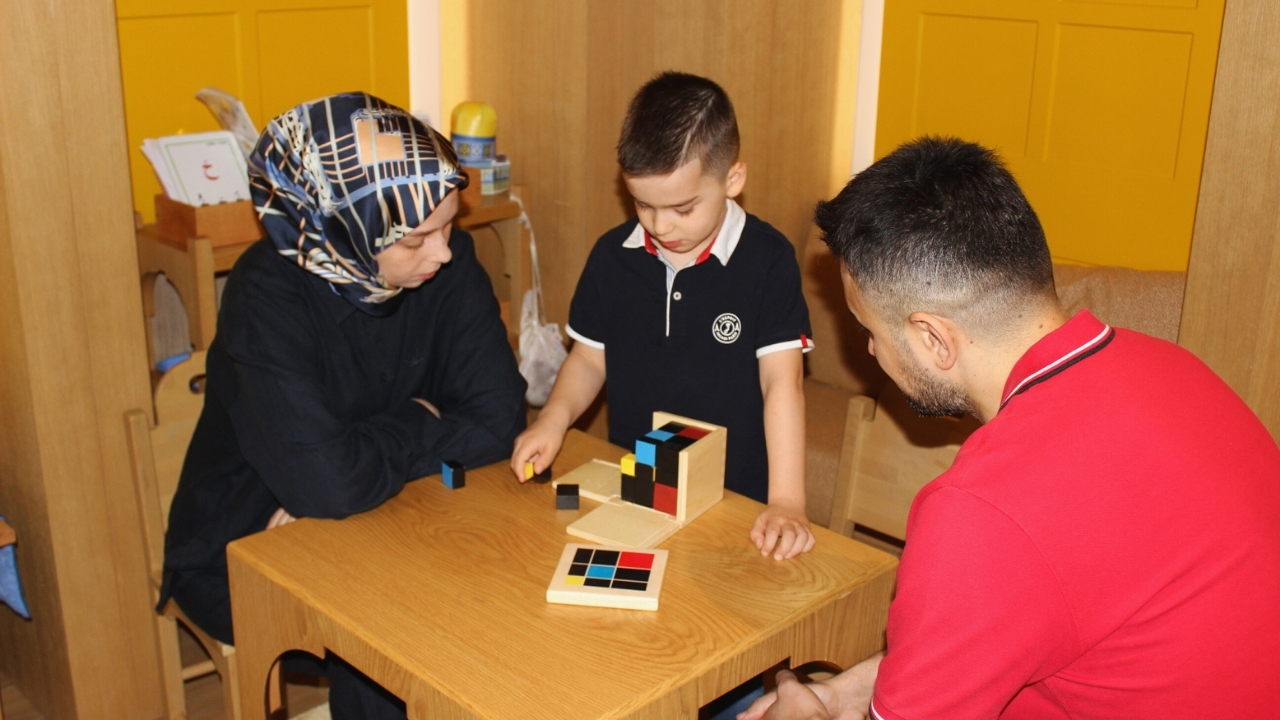 Anaokulu Montessori Sunumları Gerçekleşti