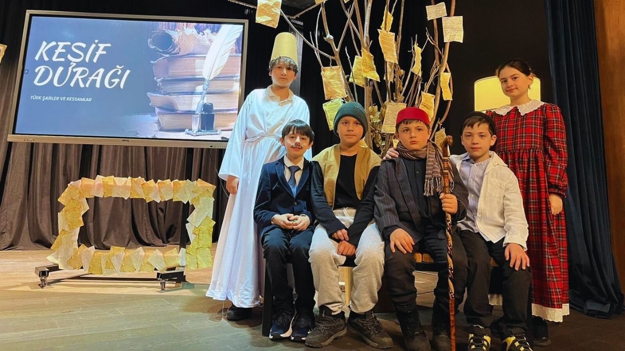 Eğitimi Sınıf Duvarlarının Ötesine Taşıyoruz