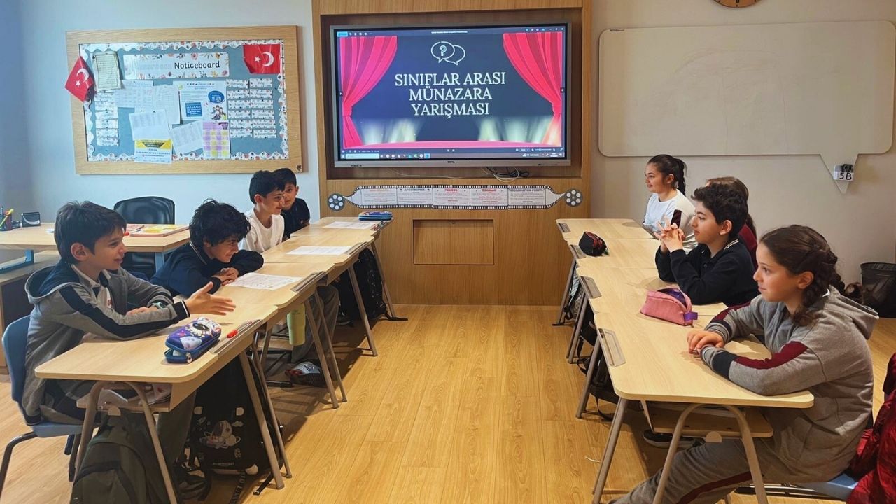 Fikirler Karşılaştı, Ekipler Yarıştı