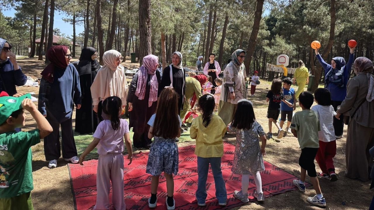 Geleneksel Piknik Buluşması