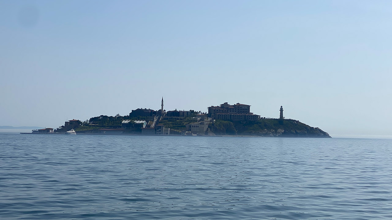 Demokrasi ve Özgürlük Adası’na Ziyaret